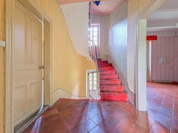 Superbe maison de maître à fort potentiel au cœur de Graissessac !