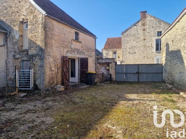 Maison de village 3 pièces de 75 m² à Chassignelles (89160)