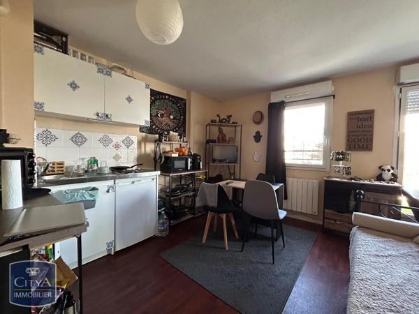 Appartement à louer 1 pièce 30.36m² Saint-Brieuc (22000)