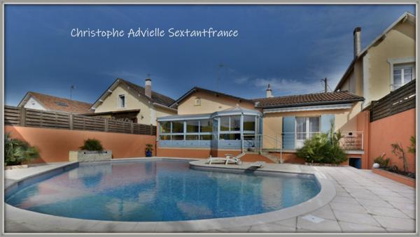 Bergerac centre, maison de plain pied 2 chambres, superbe espace piscine