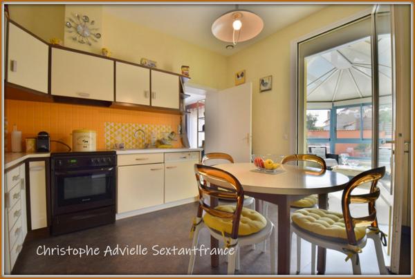 Bergerac centre, maison de plain pied 2 chambres, superbe espace piscine