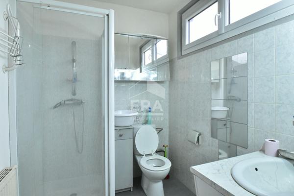 Maison à vendre à Garancières - 6 pièces, 4 chambres, bon état