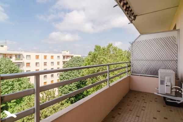 Appartement à vendre |  Vaulx-en-Velin |  4 pièces | 81 m²