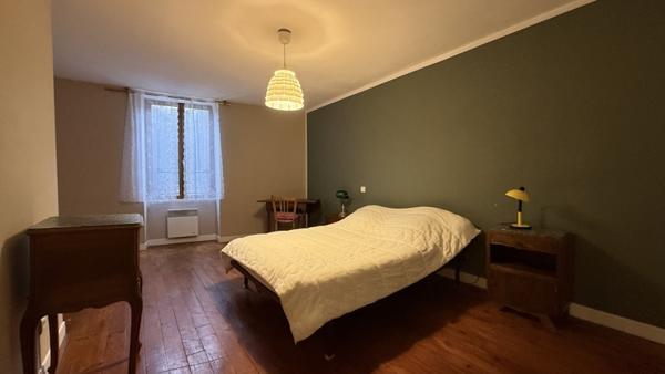 Immeuble à vendre |  Le Buisson-de-Cadouin |  135 m²