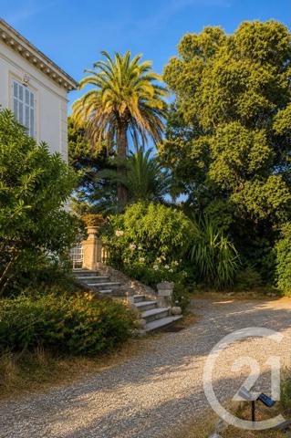 Maison à vendre  7 pièces - 280 m 2   CANNES  - 06