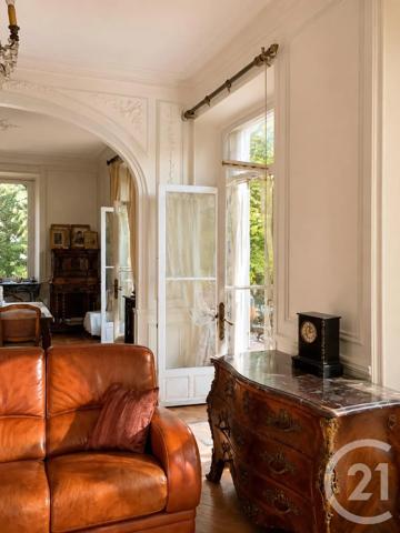 Maison à vendre  7 pièces - 280 m 2   CANNES  - 06