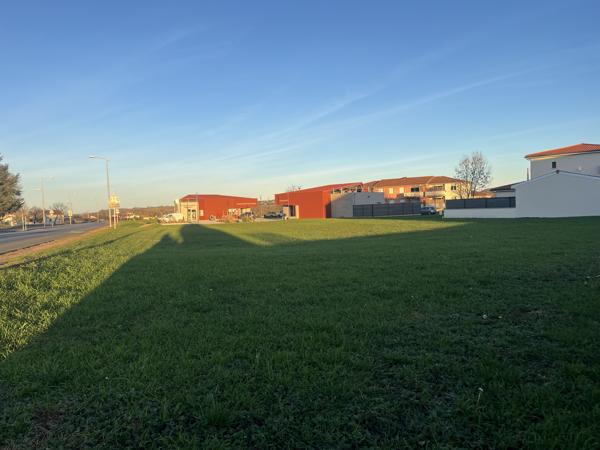 TERRAIN CONSTRUCTIBLE