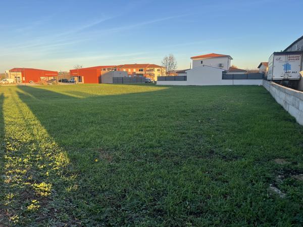 TERRAIN CONSTRUCTIBLE