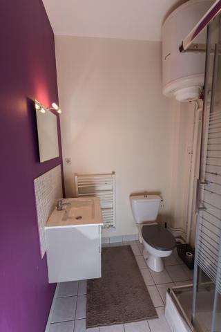 Studio meublé loué – 8 Place de la Liberté, Poitiers centre –