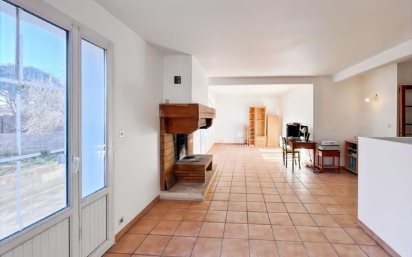 Maison à vendre    6 pièces •  Marseillan