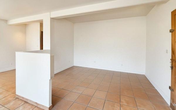 Maison à vendre    6 pièces •  Marseillan