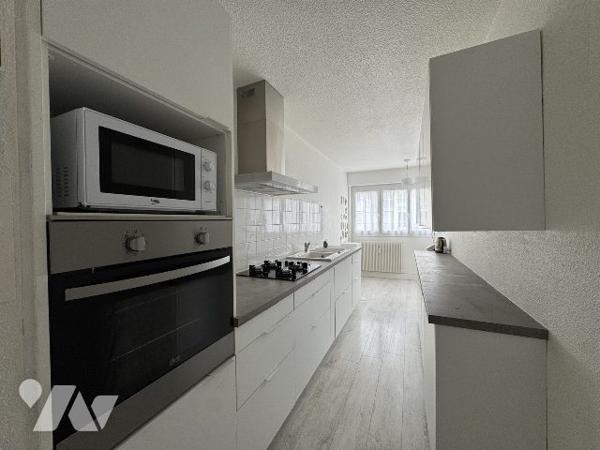 Appartement proche centre avec garage et cave