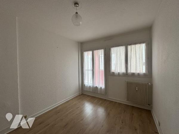 Appartement proche centre avec garage et cave