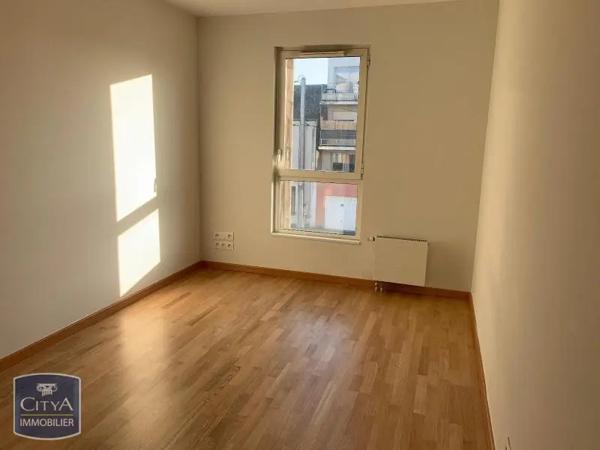 Appartement à louer 4 pièces 96.38m² Saint-Pierre-des-Corps (37700)