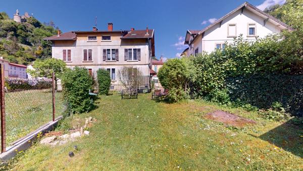 Maison rénovée de 197 m2 , idéal investisseur ou résidence principale
