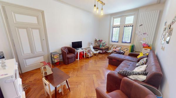 Maison rénovée de 197 m2 , idéal investisseur ou résidence principale