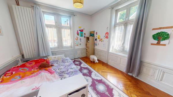 Maison rénovée de 197 m2 , idéal investisseur ou résidence principale