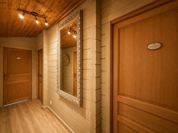 Maison bois 181 m² + maison indépendante 48 m² –  à vendre 7 pièces  ANDON (06)