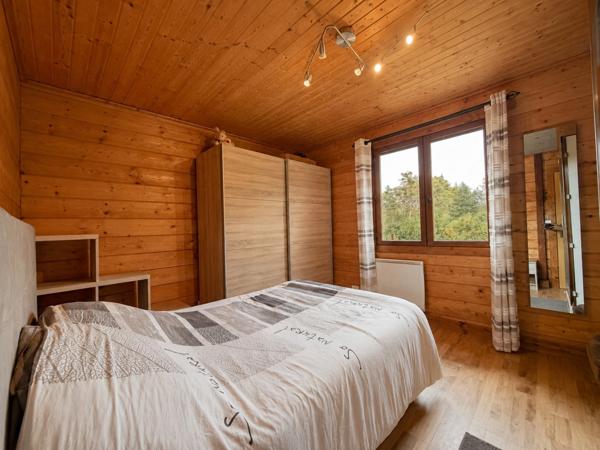 Maison bois 181 m² + maison indépendante 48 m² –  à vendre 7 pièces  ANDON (06)