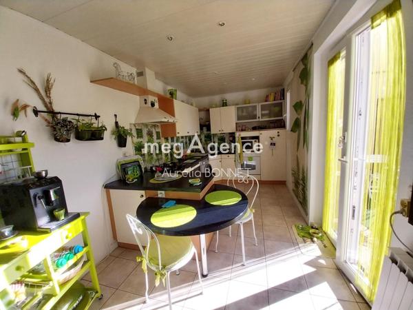 Maison à LEMPDES-SUR-ALLAGNON, 43410 - 11 pièces 275m²