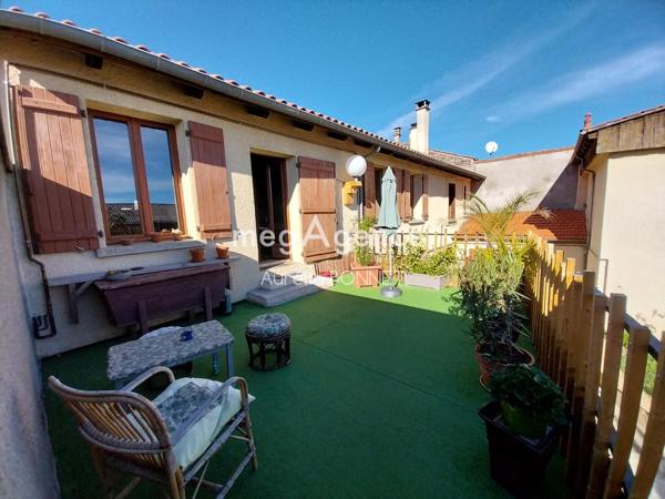 Maison à LEMPDES-SUR-ALLAGNON, 43410 - 11 pièces 275m²