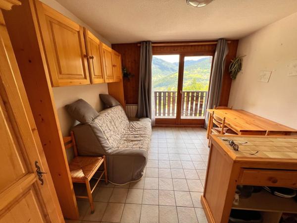 Studio avec coin montagne et garage box