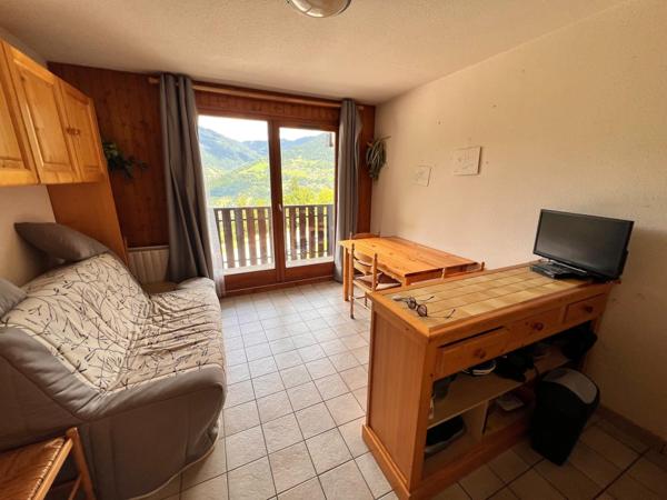 Studio avec coin montagne et garage box