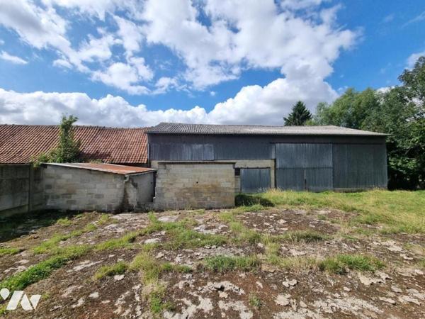 Ancien corps de ferme situé à LISBOURG