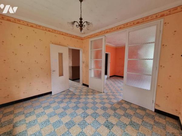 Ancien corps de ferme situé à LISBOURG