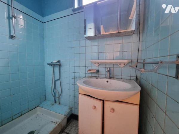 Ancien corps de ferme situé à LISBOURG