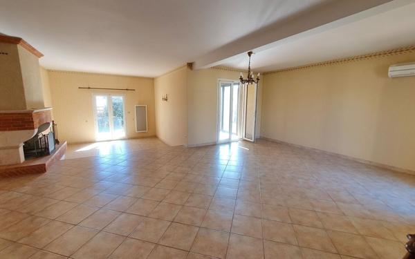 Maison à vendre    4 pièces •  Vias