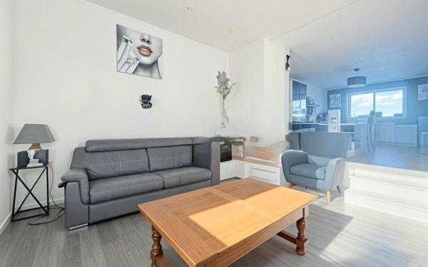 Maison à vendre    7 pièces • 229,40 m2 Yerres