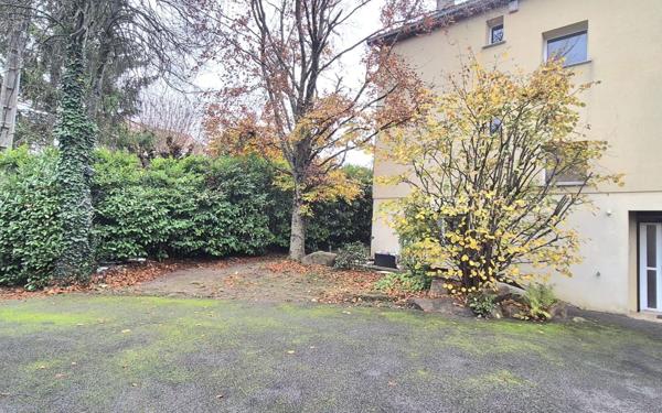 Maison à vendre    7 pièces • 229,40 m2 Yerres