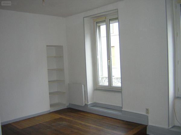 Immeuble à vendre à Montluçon dans l'Allier (03100), ref : CH/03   
Centre-Ville Bretonie