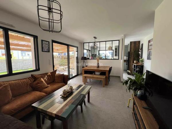 Vente Maison de village 5 pièces 112 m2 à Plougoumelen