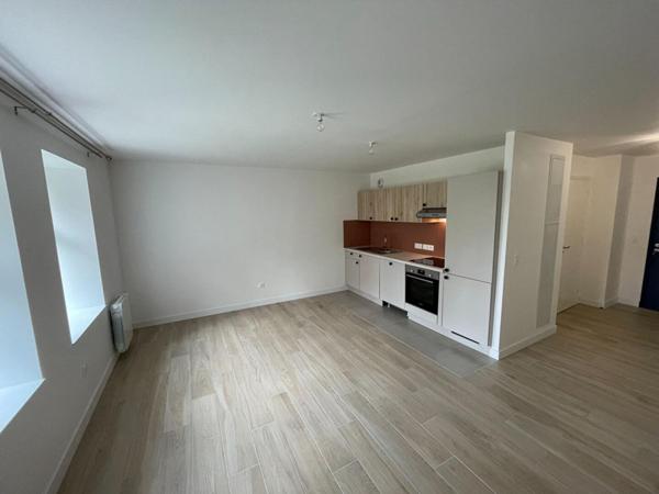 A LOUER : T2 à ARMENTIERES • • 620 € CC • Réf. 67952929637