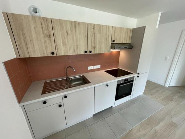 A LOUER : T2 à ARMENTIERES • • 620 € CC • Réf. 67952929637