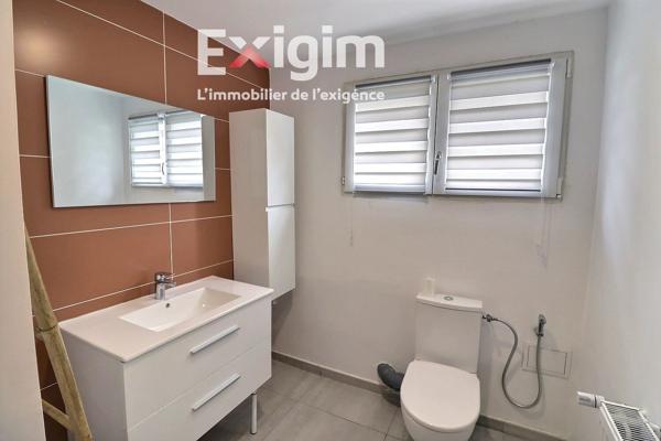 Appartement 4 pièces MEUBLE avec terrasse - TOURNON SUR RHONE