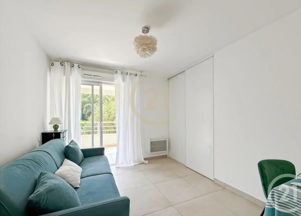Appartement T3 à vendre  3 pièces - 64 m 2   L ILE ROUSSE  - 202