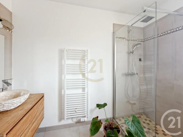 Appartement T3 à vendre  3 pièces - 64 m 2   L ILE ROUSSE  - 202