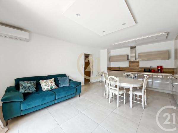 Appartement T3 à vendre  3 pièces - 64 m 2   L ILE ROUSSE  - 202