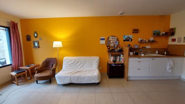 Angoulême Bussatte, maison atypique de 250 m² avec jardin de 500 m² 643 000 €