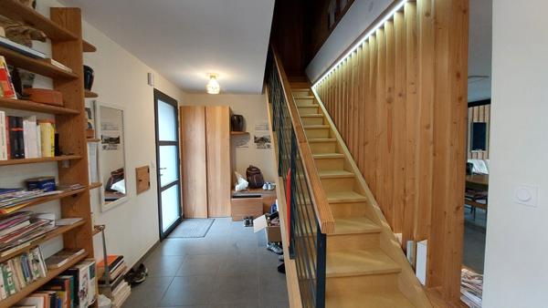 Angoulême Bussatte, maison atypique de 250 m² avec jardin de 500 m² 643 000 €