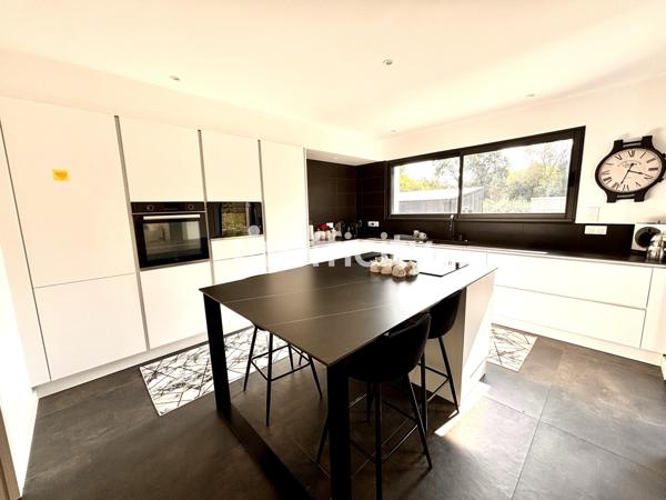 Maison 5 pièces - 147 m²