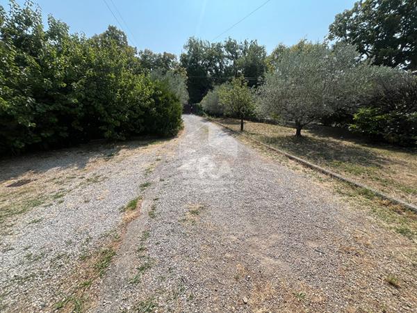 Maison 3 chambres jardin et garage Chateau Arnoux Saint Auban
