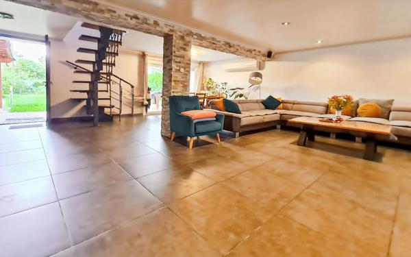 Maison à vendre    5 pièces •  Agen