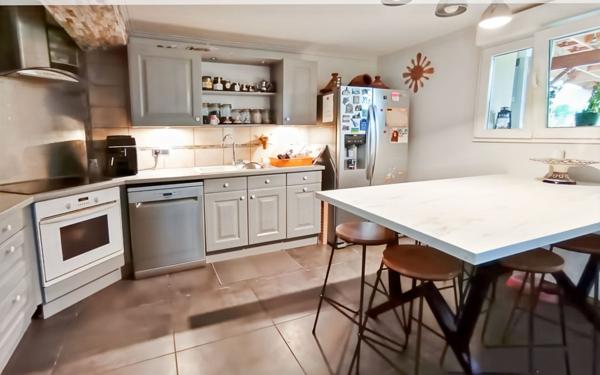 Maison à vendre    5 pièces •  Agen