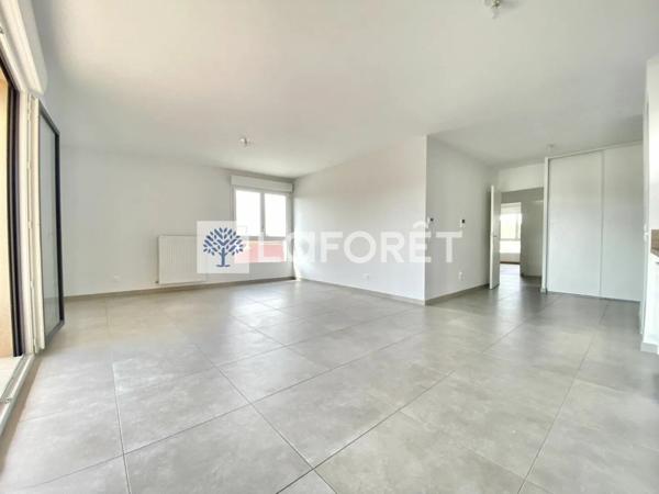 Achat appartement près de BOURGOIN JALLIEU - 4 pièce(s) - 83 m² - 264 320 €