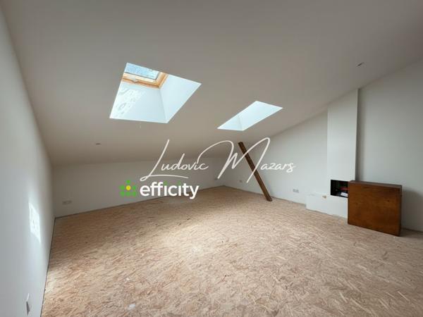 Maison
         4 pièces
        - 126 m² Exclusivité 199 000 € *