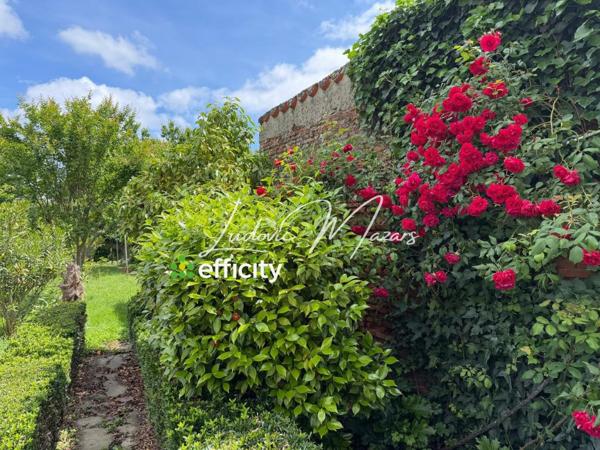Maison
         4 pièces
        - 126 m² Exclusivité 199 000 € *